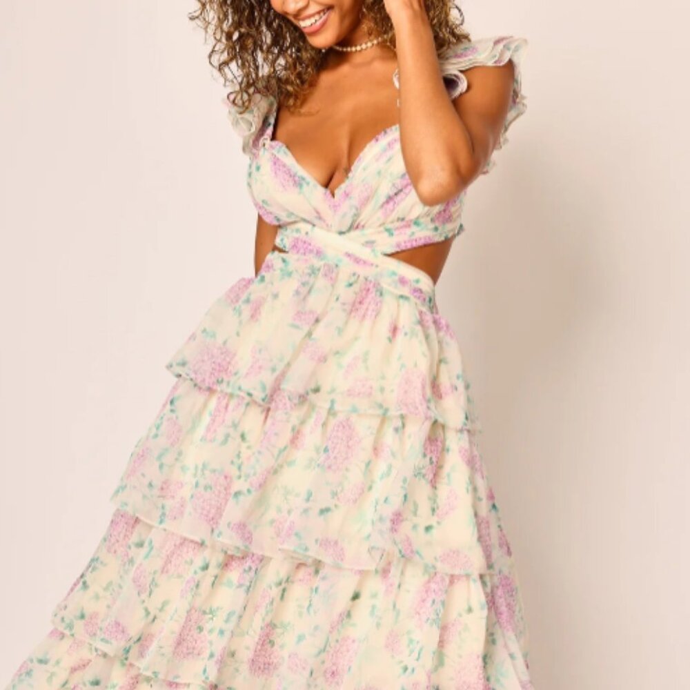 NEW Amy Jane London Ofilia Ruffle Floral Maxi Dress – Ivory Hydrangea Floral